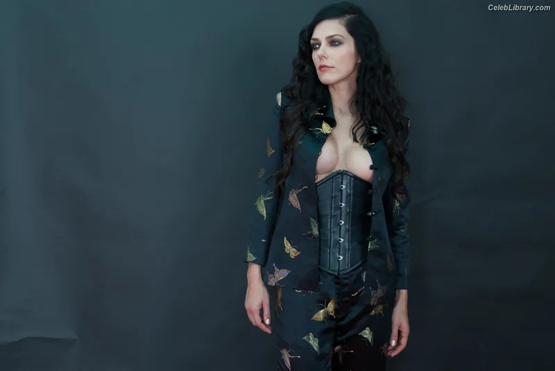 Adrianne Marie Curry photo 5 of 226