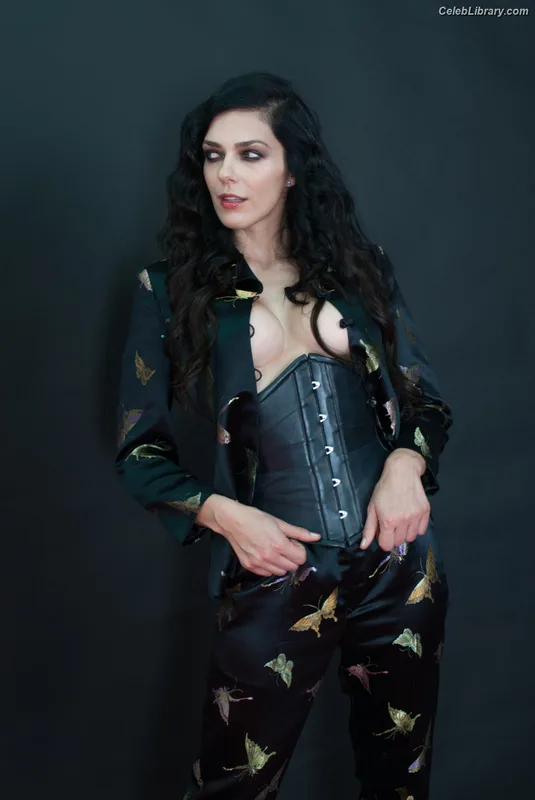 Adrianne Marie Curry photo 12 of 226