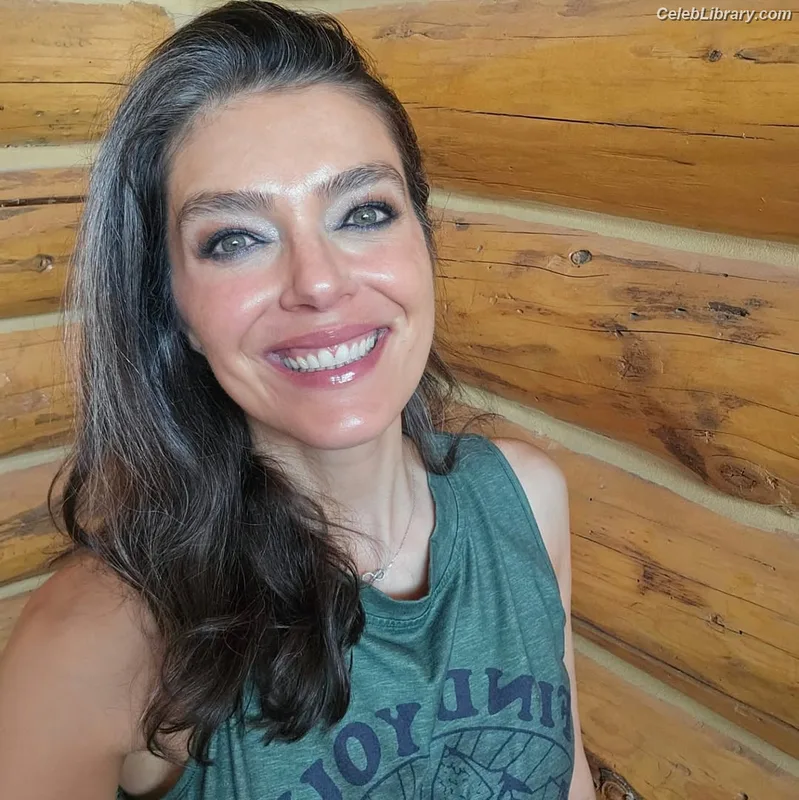 Adrianne Marie Curry photo 8 of 226