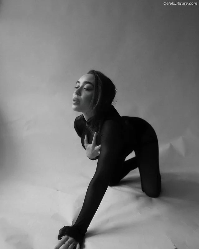 Adrienne Bailon photo 4 of 158