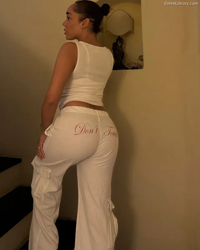 Adrienne Bailon photo 8 of 158