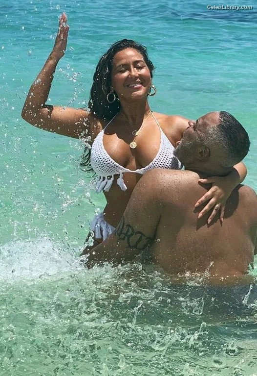 Adrienne Bailon photo 18 of 158