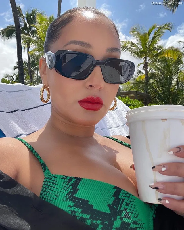 Adrienne Bailon photo 9 of 158