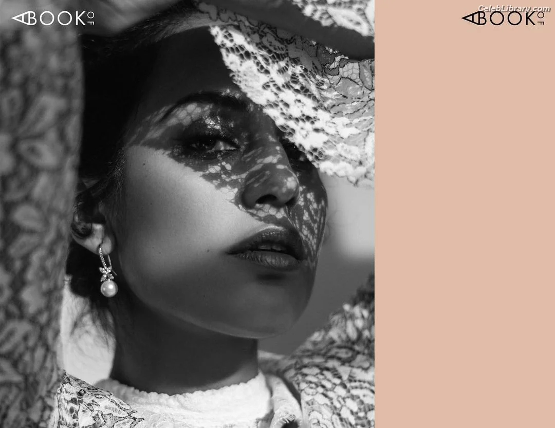 Agam Darshi photo 18 of 86