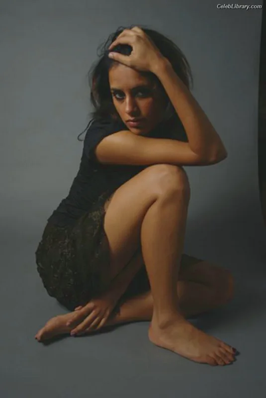 Agam Darshi photo 13 of 87