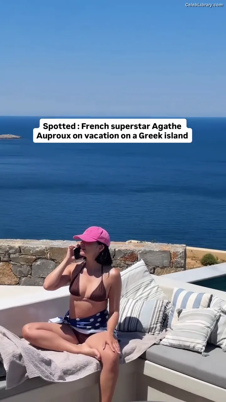 Agathe Auproux photo 14 of 456