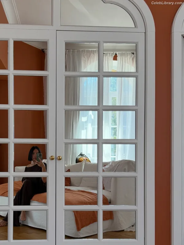 Agathe Auproux photo 7 of 458