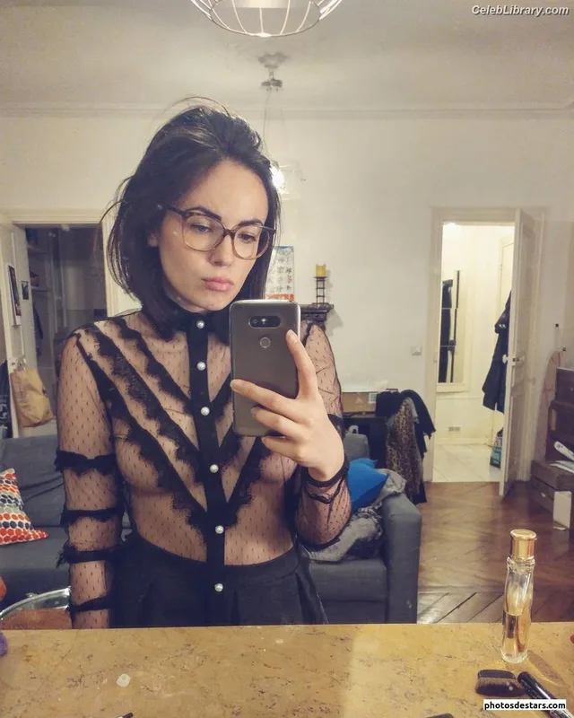 Agathe Auproux photo 2 of 458