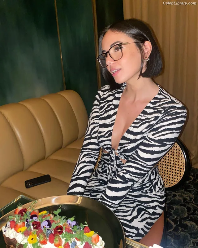 Agathe Auproux photo 5 of 458