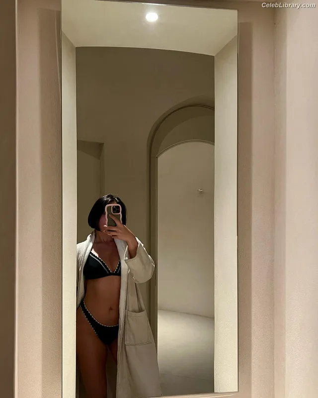 Agathe Auproux photo 15 of 458
