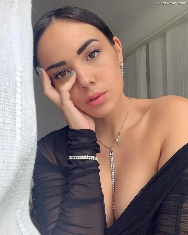 Agathe Auproux photo 18 of 458