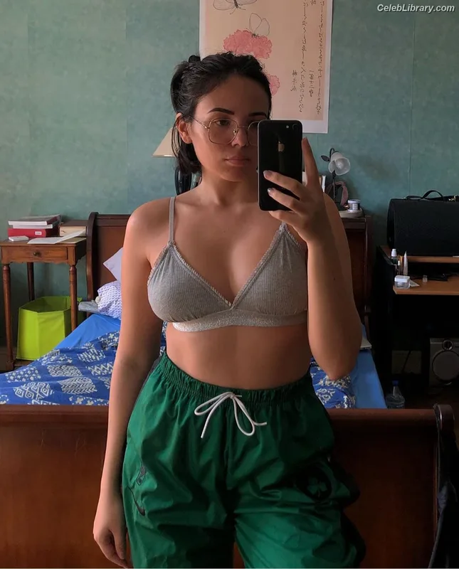 Agathe Auproux photo 9 of 458
