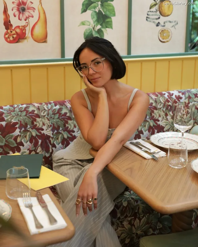 Agathe Auproux photo 12 of 458