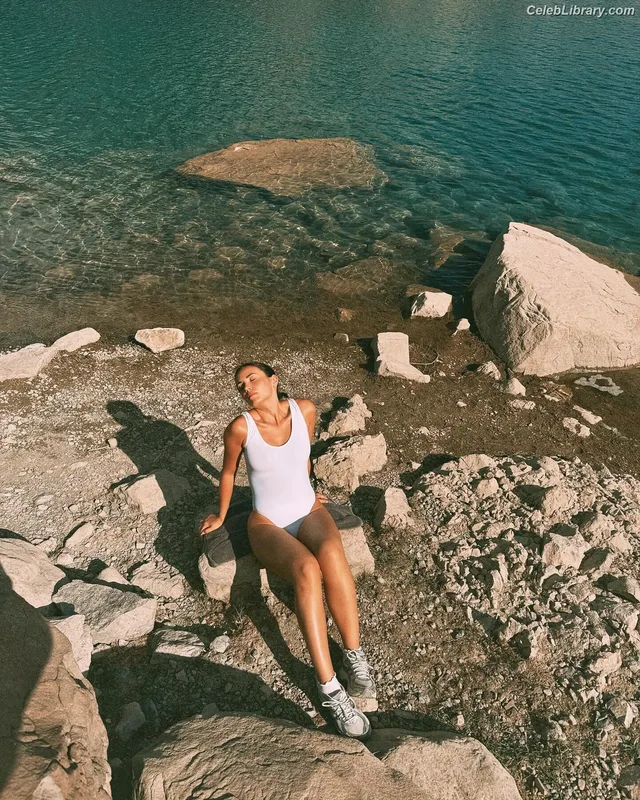 Agathe Auproux photo 17 of 458