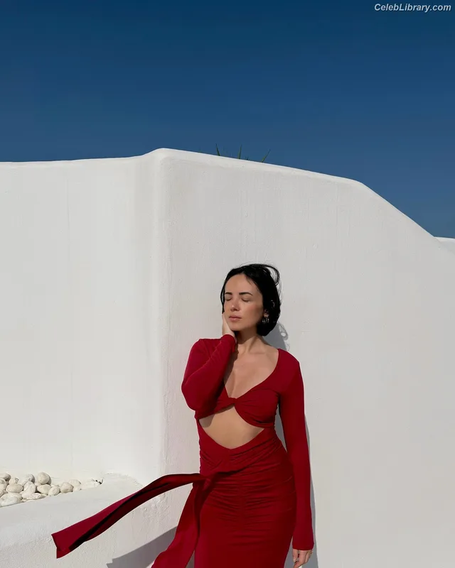 Agathe Auproux photo 1 of 458