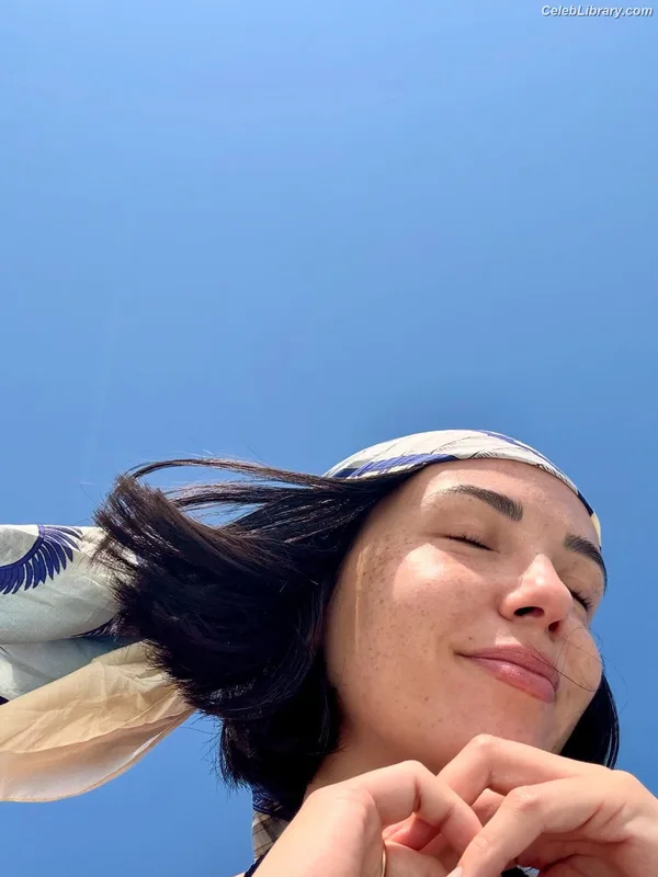Agathe Auproux photo 4 of 458
