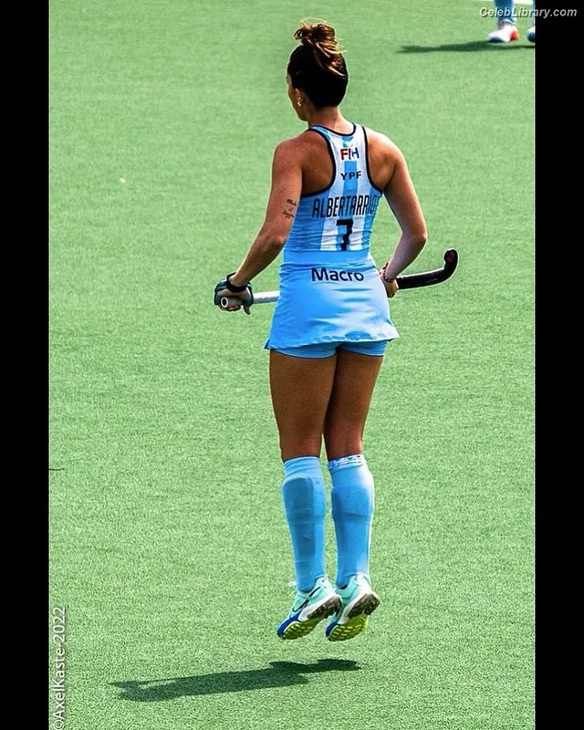 Agustina Albertario photo 24 of 101
