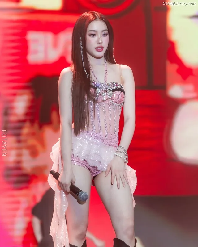 Aheye (อ๊ะอาย) photo 13 of 23