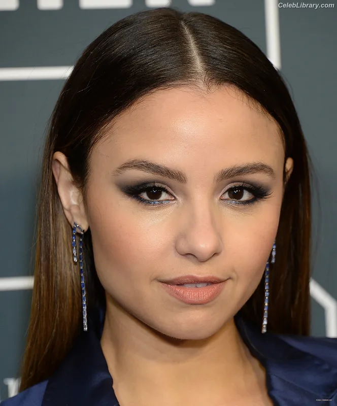 Aimee Carrero photo 3 of 350