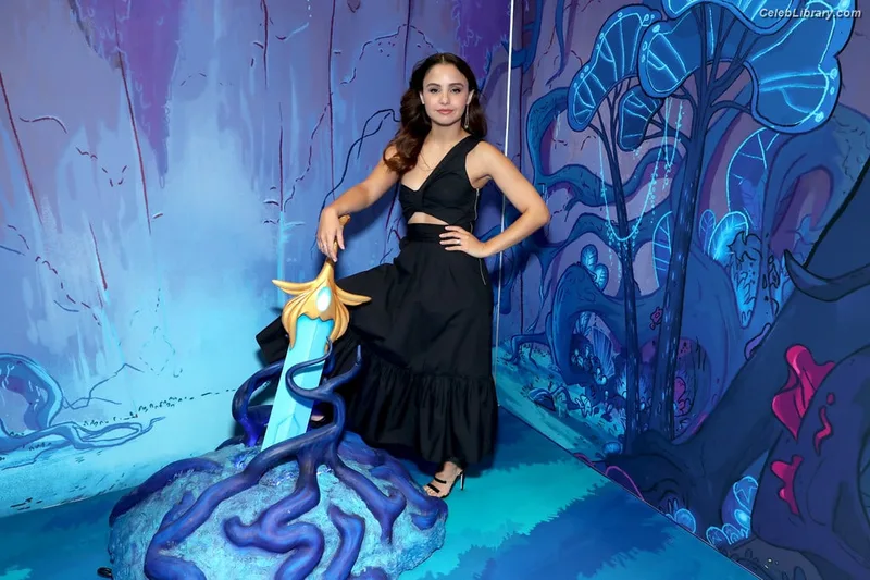 Aimee Carrero photo 9 of 350