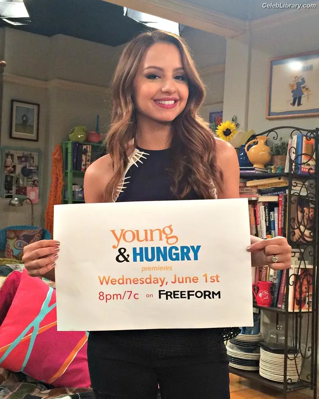 Aimee Carrero photo 20 of 350