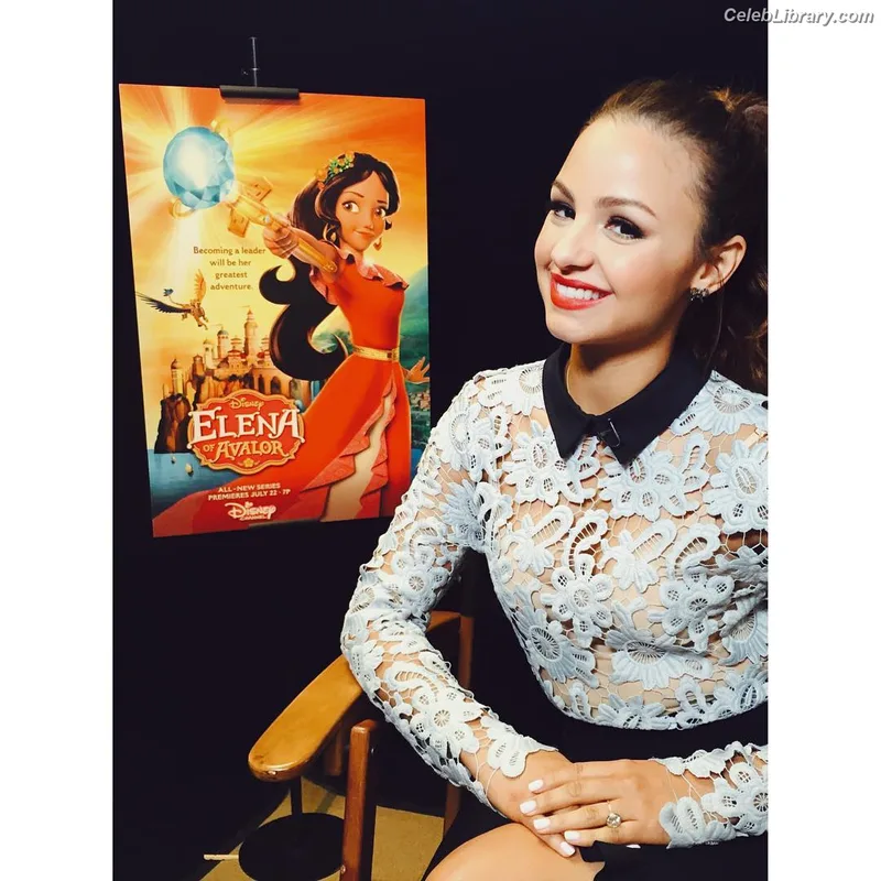 Aimee Carrero photo 23 of 350