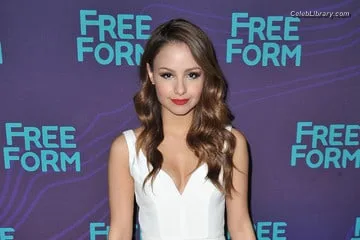 Aimee Carrero photo 17 of 350