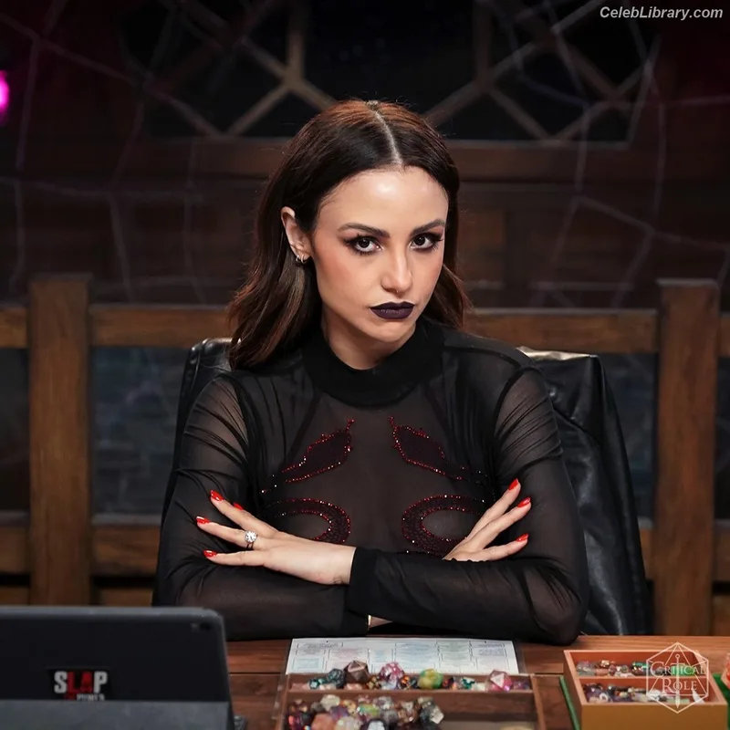 Aimee Carrero photo 8 of 350