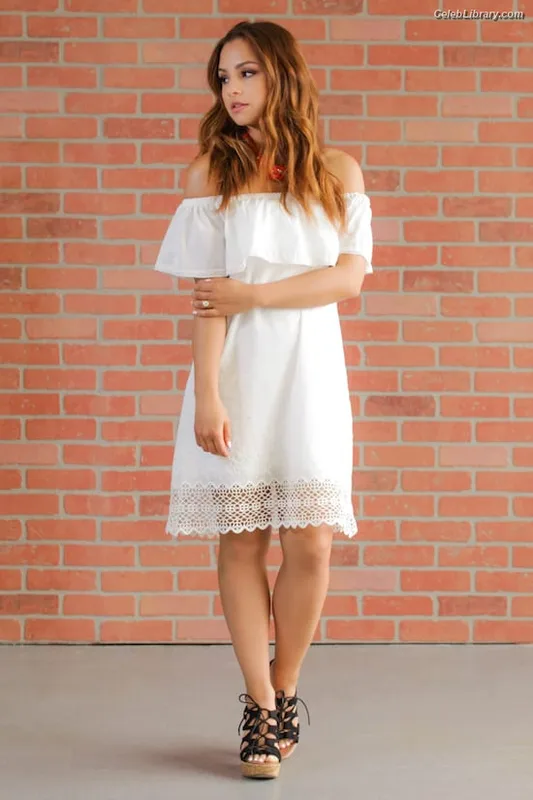 Aimee Carrero photo 15 of 350