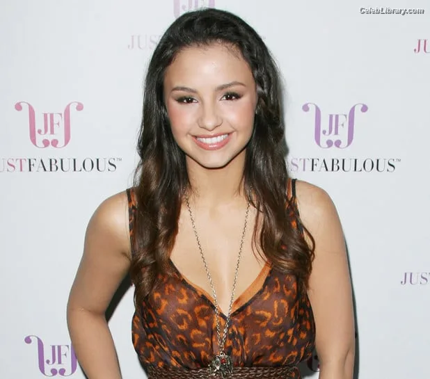 Aimee Carrero photo 24 of 350