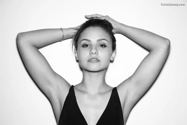 Aimee Carrero photo 3 of 350