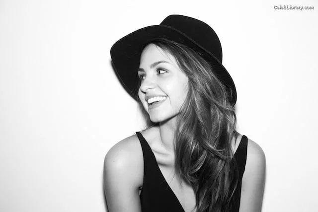 Aimee Carrero photo 4 of 350
