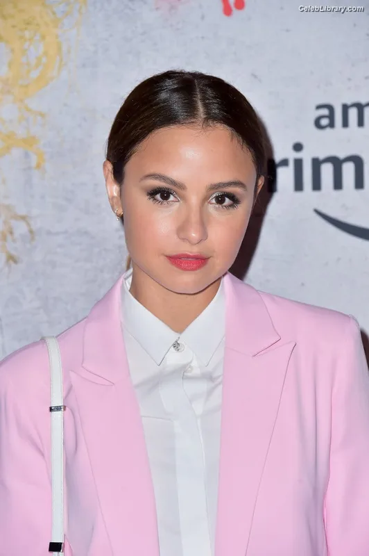 Aimee Carrero photo 14 of 350