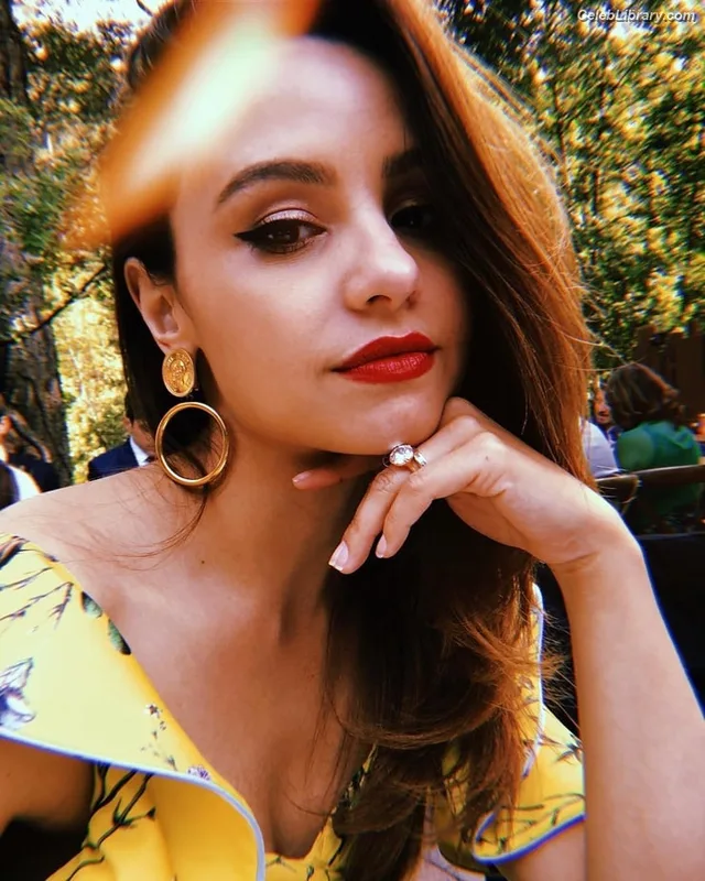 Aimee Carrero photo 15 of 350