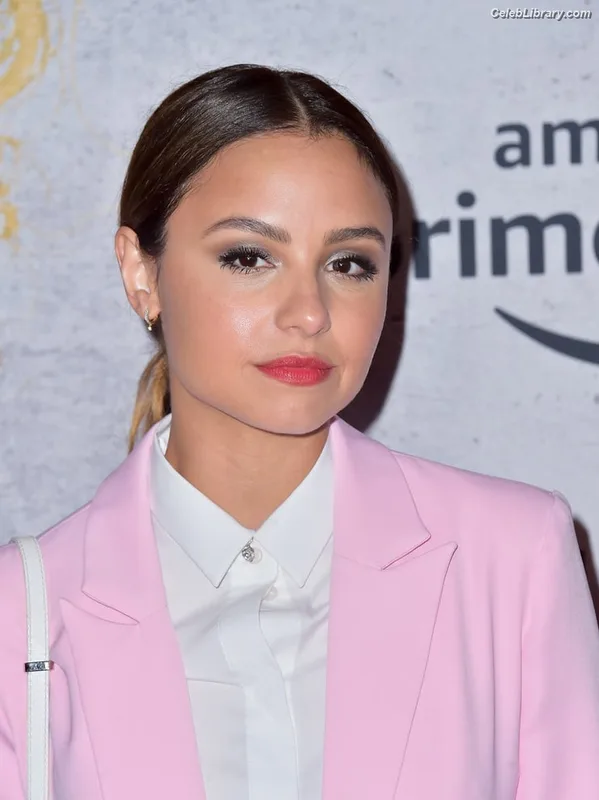Aimee Carrero photo 18 of 350