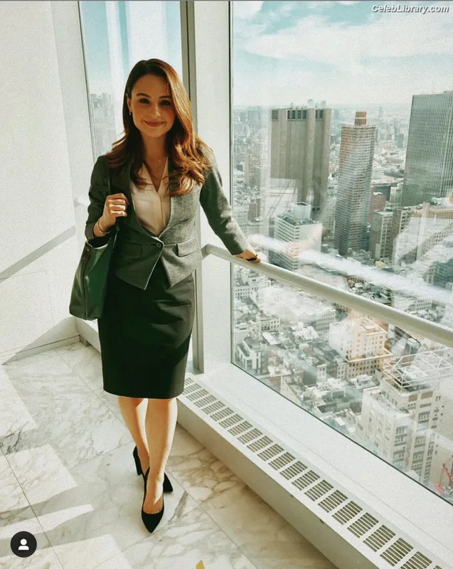 Aimee Carrero photo 3 of 350
