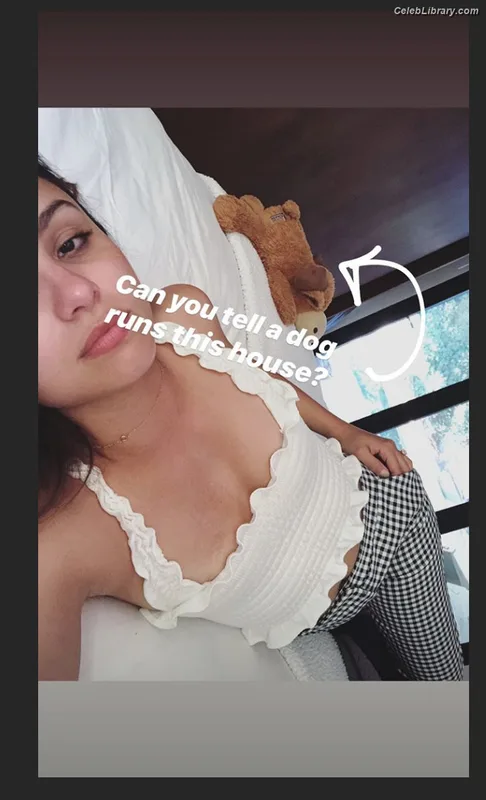 Aimee Carrero photo 18 of 350