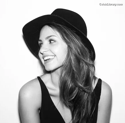 Aimee Carrero photo 20 of 350