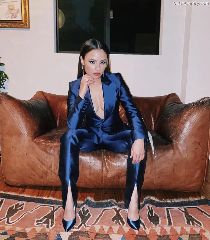 Aimee Carrero photo 21 of 350