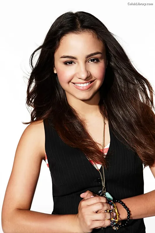 Aimee Carrero photo 10 of 350