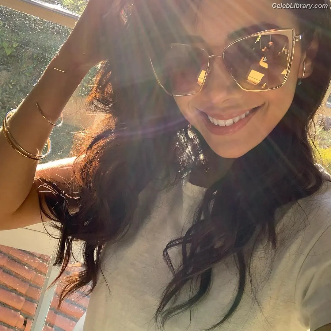 Aimee Garcia photo 10 of 262