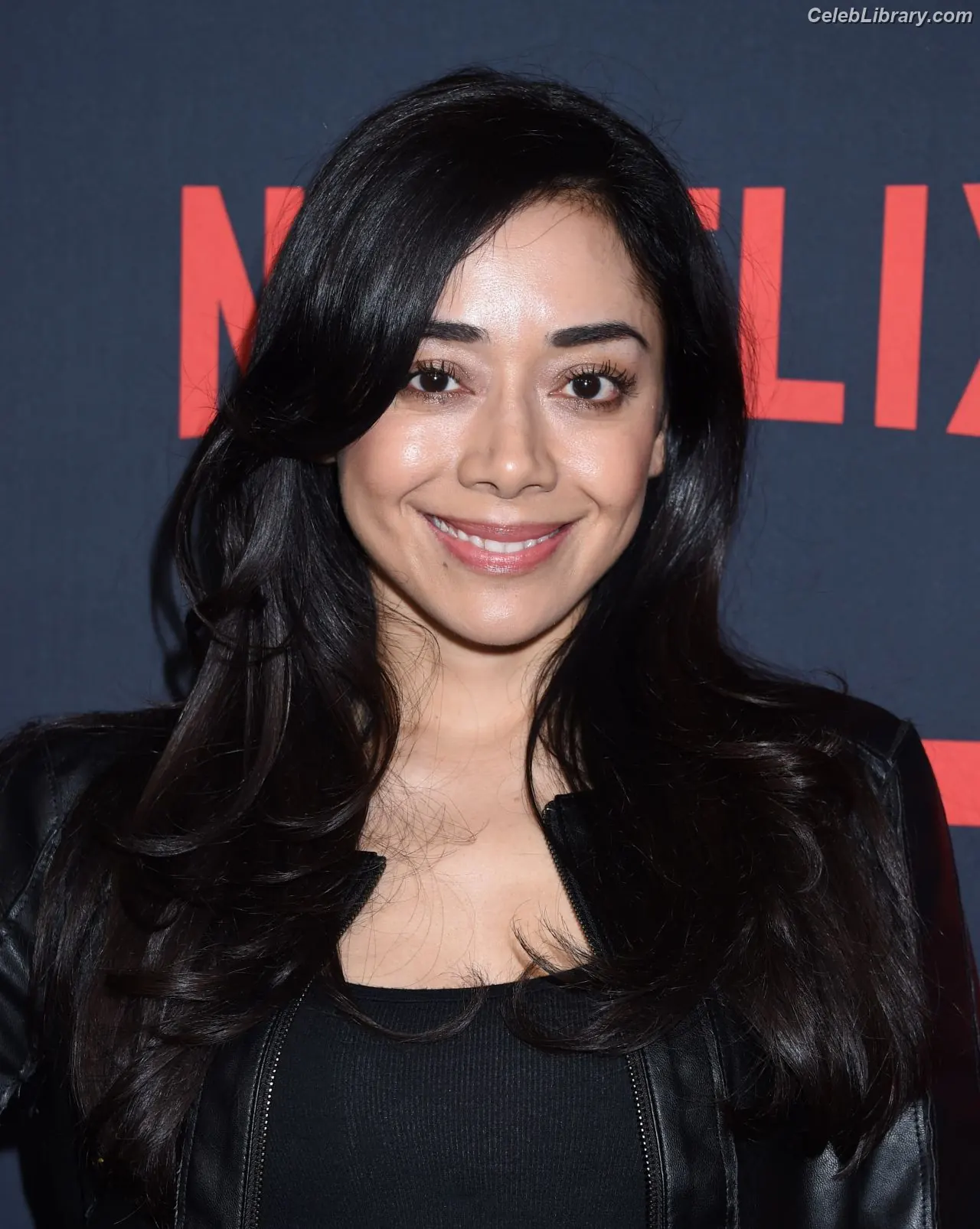 Aimee Garcia photo 21 of 262
