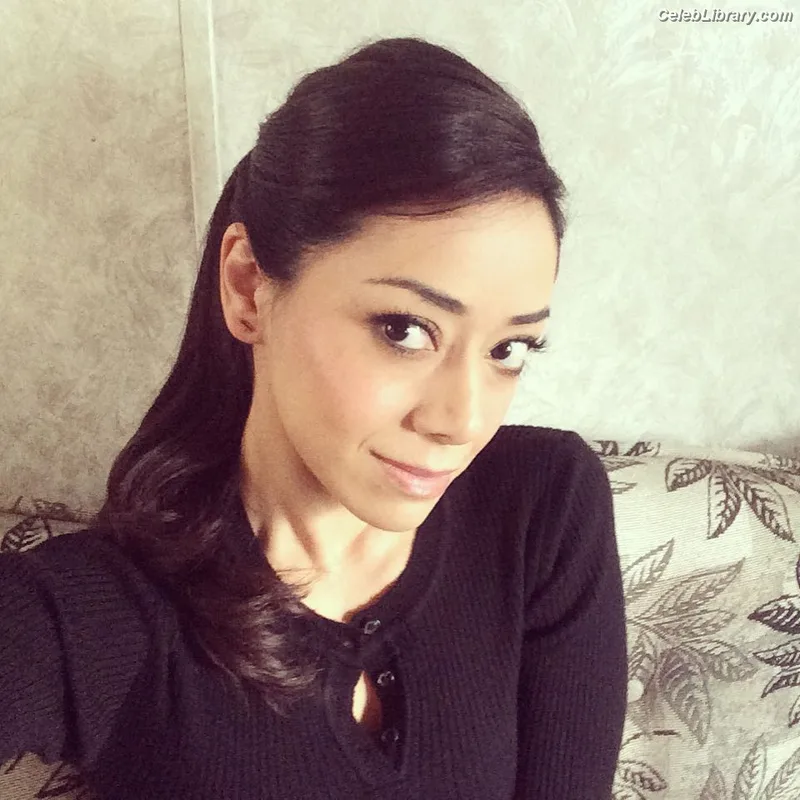 Aimee Garcia photo 1 of 263