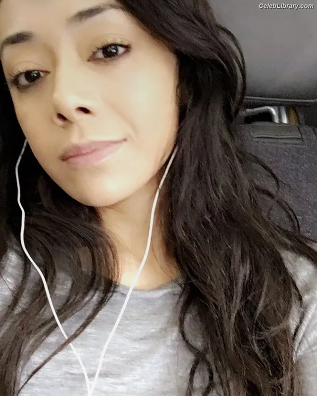 Aimee Garcia photo 8 of 263