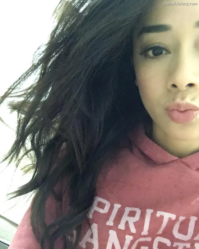 Aimee Garcia photo 20 of 263