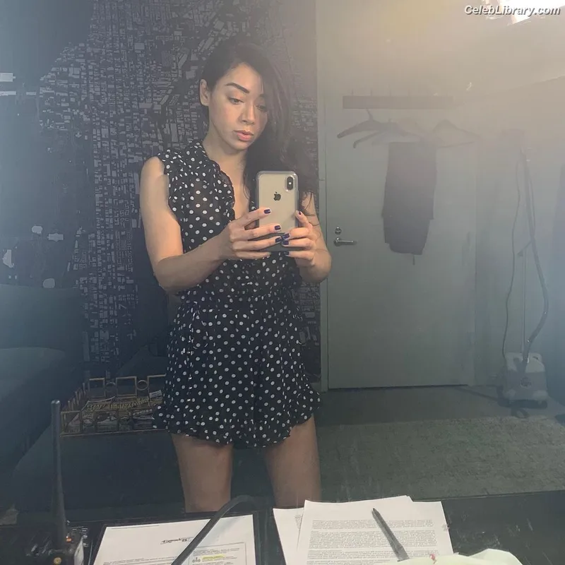 Aimee Garcia photo 13 of 263