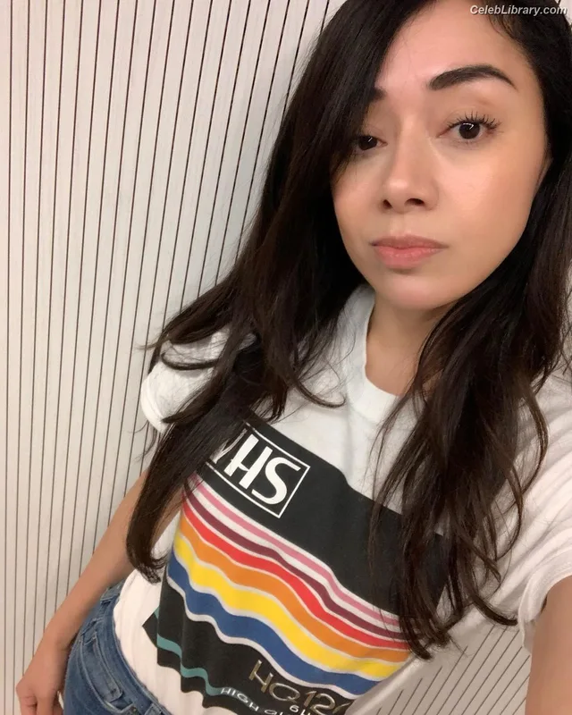 Aimee Garcia photo 16 of 263
