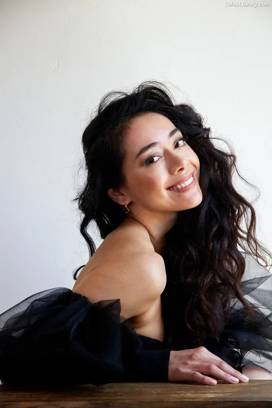 Aimee Garcia photo 9 of 263