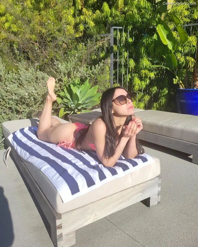Aimee Garcia photo 13 of 263