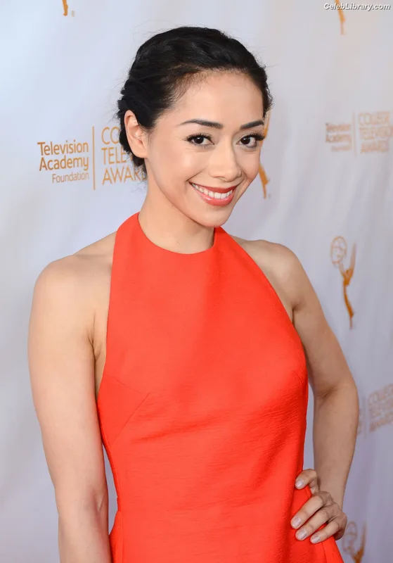 Aimee Garcia photo 5 of 263